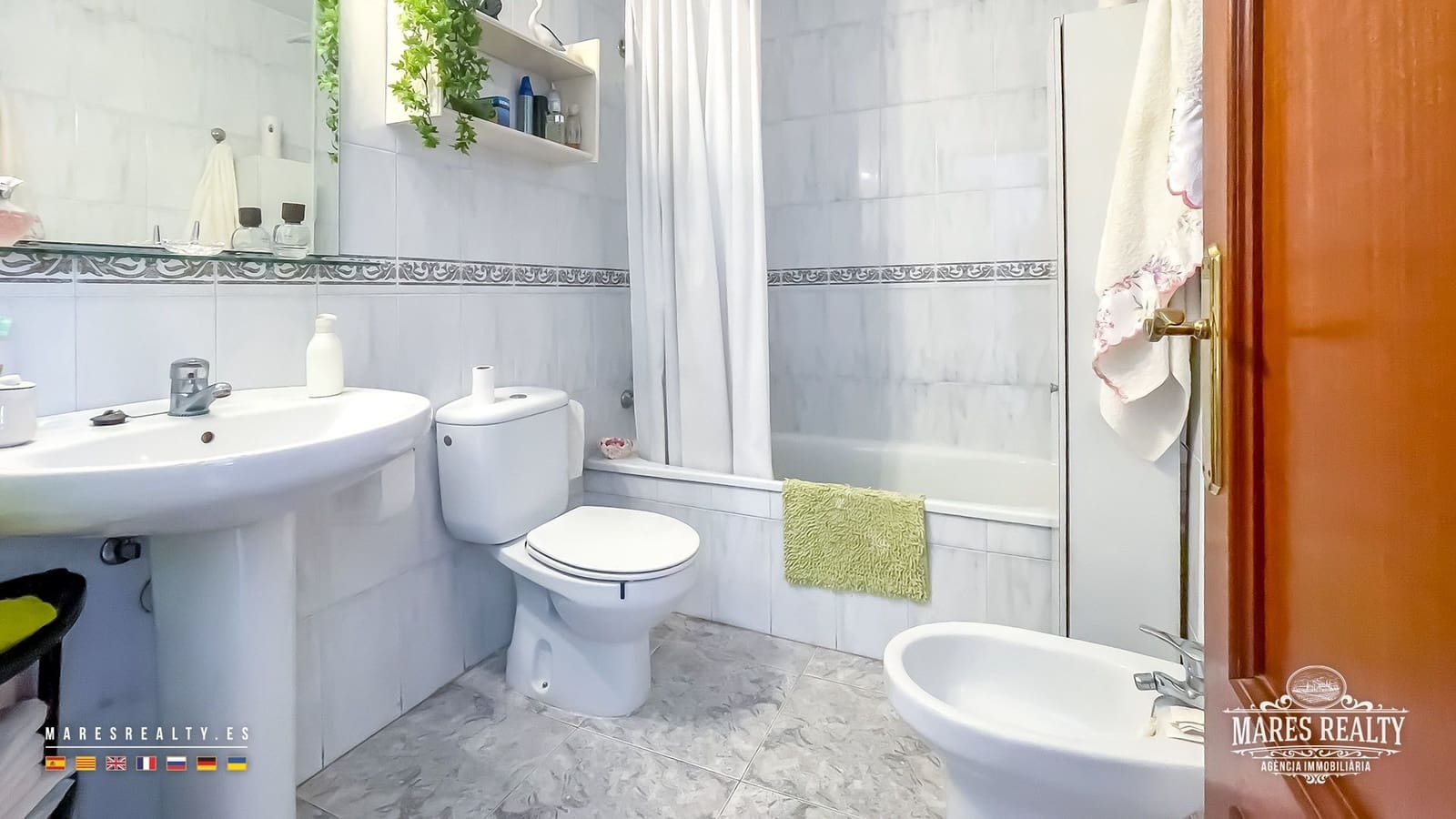 3 bedroom Flat for sale in Lloret de Mar with pool garage - € 330,000 (Ref: 9062099)