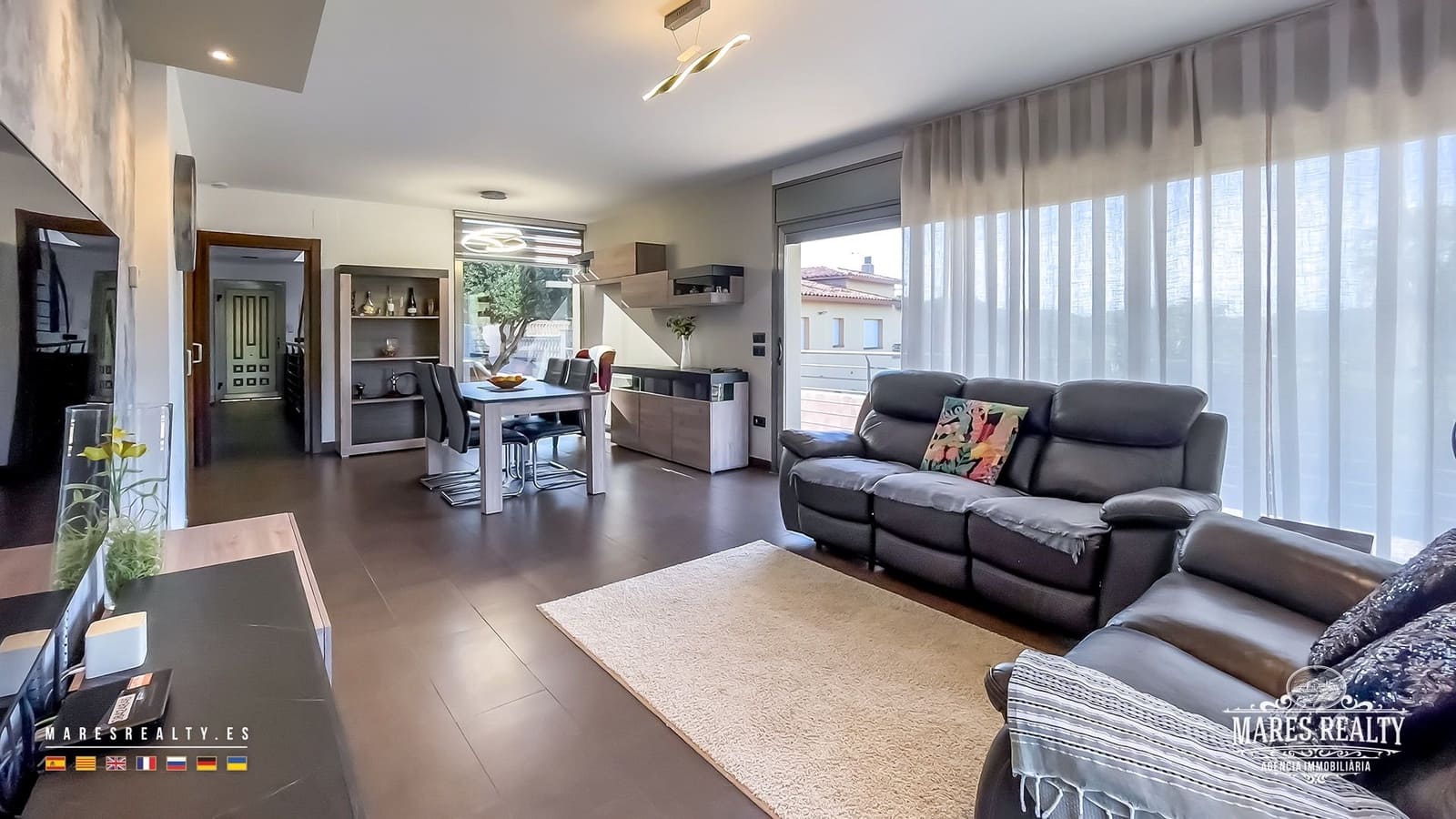 4 soverom Villa til salgs i Lloret de Mar med svømmebasseng garasje - € 590 000 (Ref: 9062100)