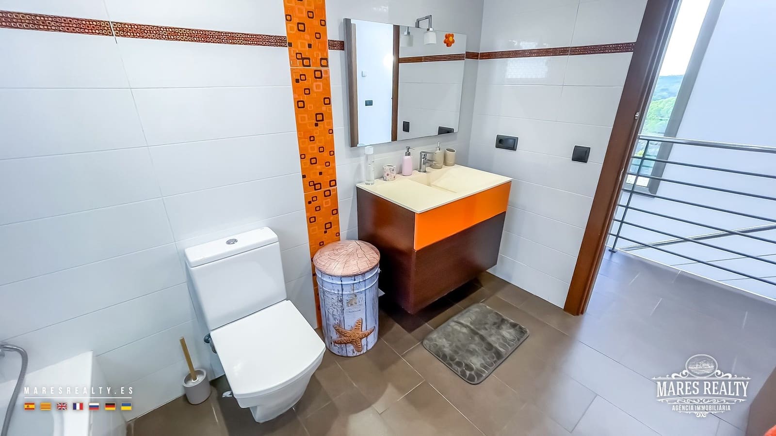 4 soverom Villa til salgs i Lloret de Mar med svømmebasseng garasje - € 590 000 (Ref: 9062100)