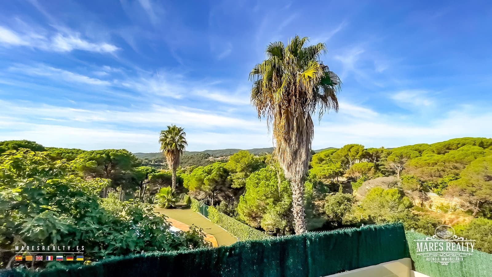 4 soverom Villa til salgs i Lloret de Mar med svømmebasseng garasje - € 590 000 (Ref: 9062100)