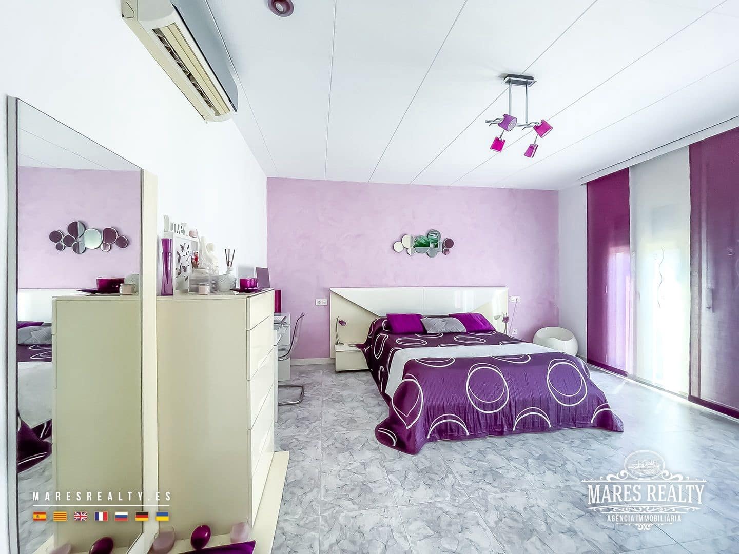 5 soveværelse Semi-Rækkehus til salg i Lloret de Mar med garage - € 625.000 (Ref: 9100463)