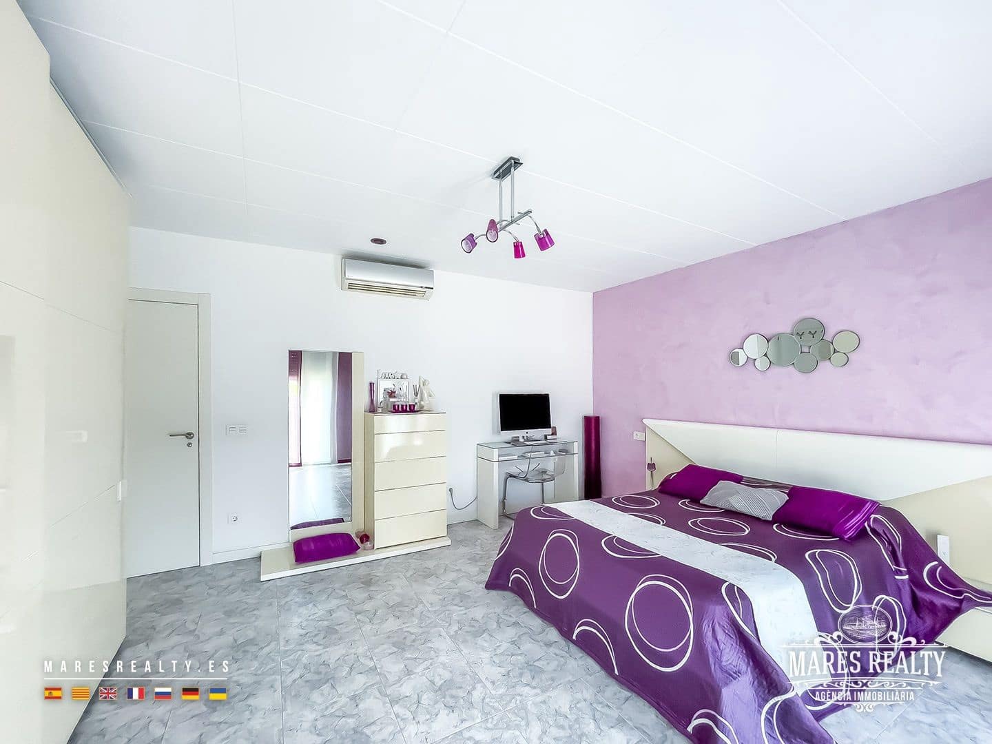 5 soveværelse Semi-Rækkehus til salg i Lloret de Mar med garage - € 625.000 (Ref: 9100463)