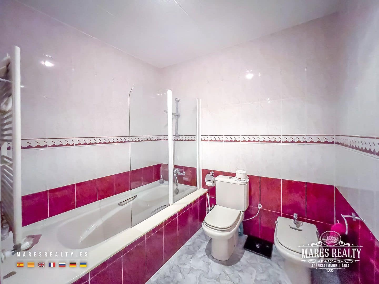 5 soveværelse Semi-Rækkehus til salg i Lloret de Mar med garage - € 625.000 (Ref: 9100463)