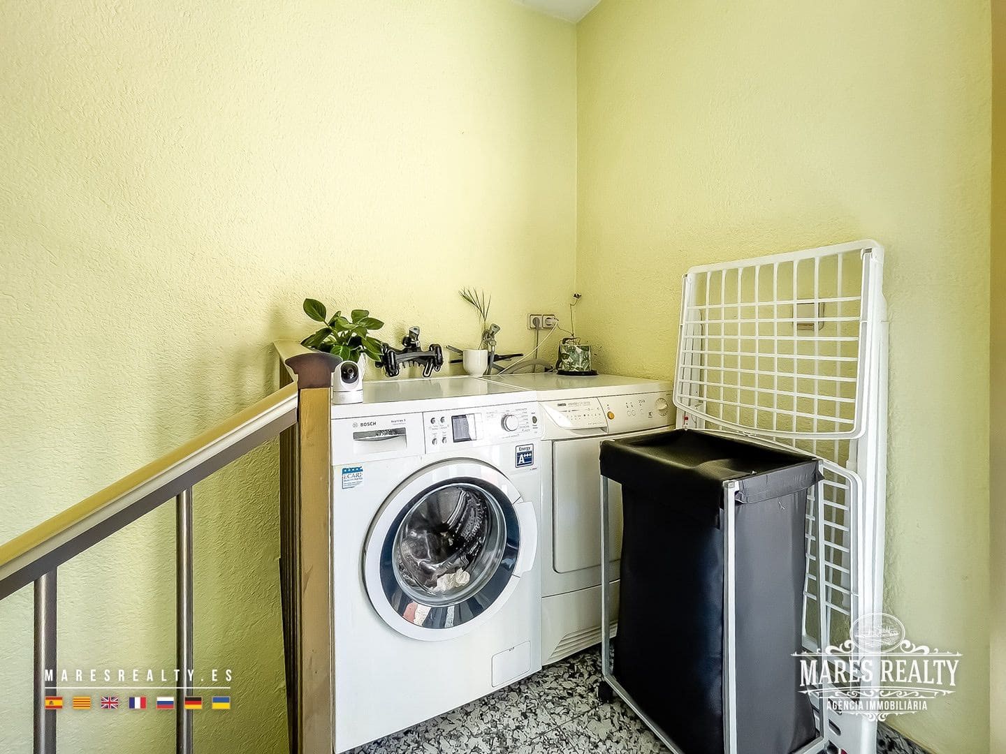 5 soveværelse Semi-Rækkehus til salg i Lloret de Mar med garage - € 625.000 (Ref: 9100463)