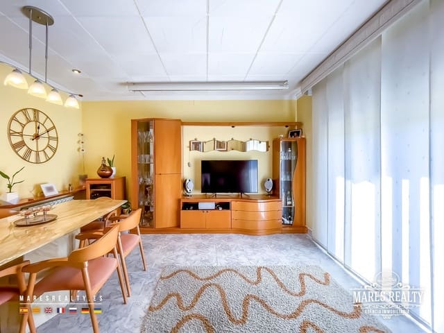 5 bedroom Semi-detached Villa for sale in Lloret de Mar with garage - € 625,000 (Ref: 9100463)