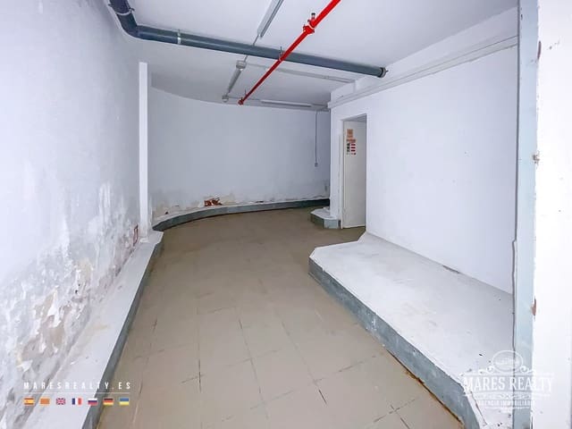 Kaupallinen myytävänä paikassa Calella - 295 000 € (Ref: 9111829)