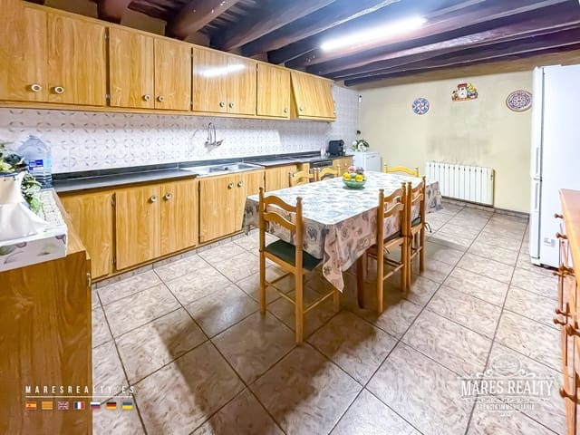 4 chambre Villa/Maison à vendre à Malgrat de Mar avec garage - 800 000 € (Ref: 9111831)