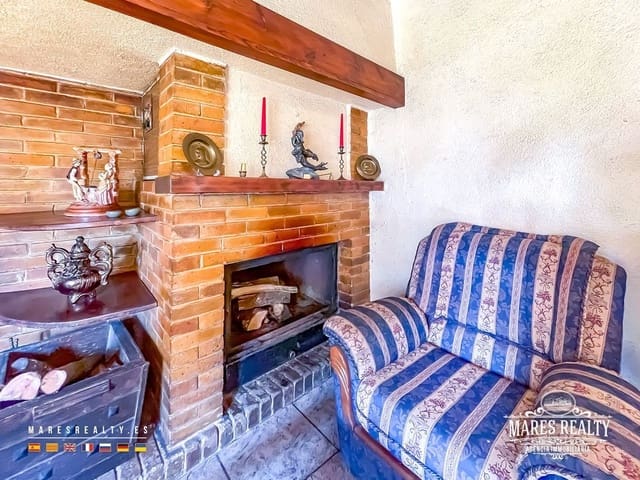 4 bedroom Villa for sale in Malgrat de Mar with garage - € 800,000 (Ref: 9111831)