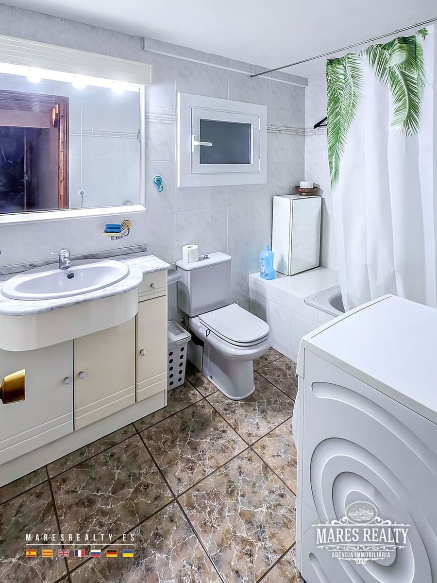 5 bedroom Villa for sale in Lloret de Mar with pool garage - € 415,000 (Ref: 9133989)