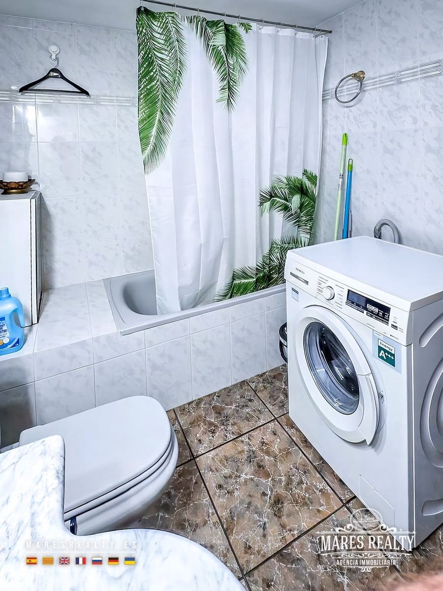 5 bedroom Villa for sale in Lloret de Mar with pool garage - € 415,000 (Ref: 9133989)