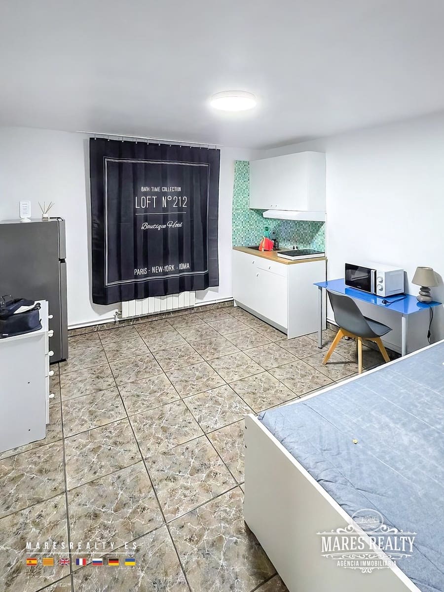 5 bedroom Villa for sale in Lloret de Mar with pool garage - € 415,000 (Ref: 9133989)