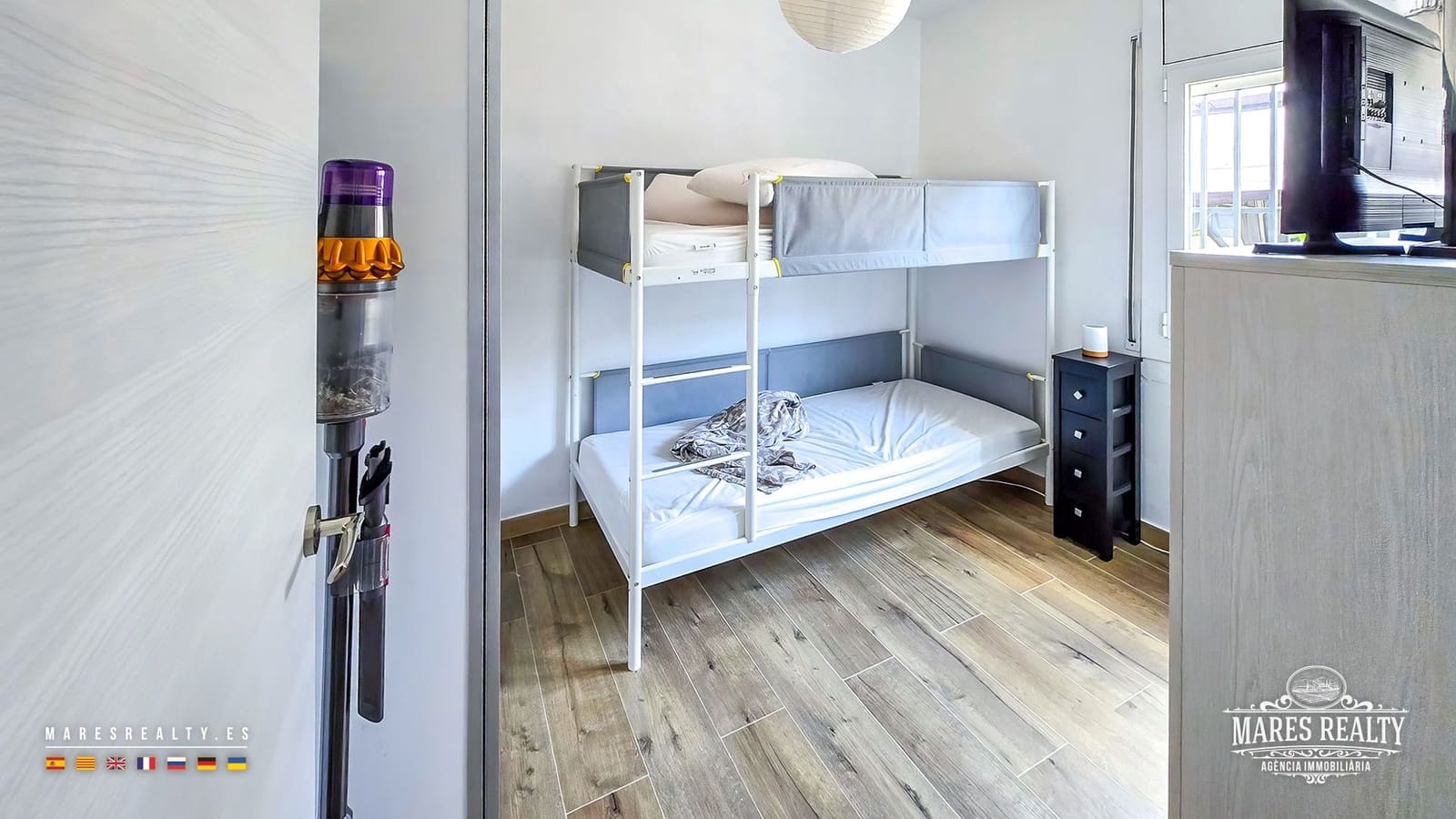 5 bedroom Villa for sale in Lloret de Mar with pool garage - € 415,000 (Ref: 9133989)