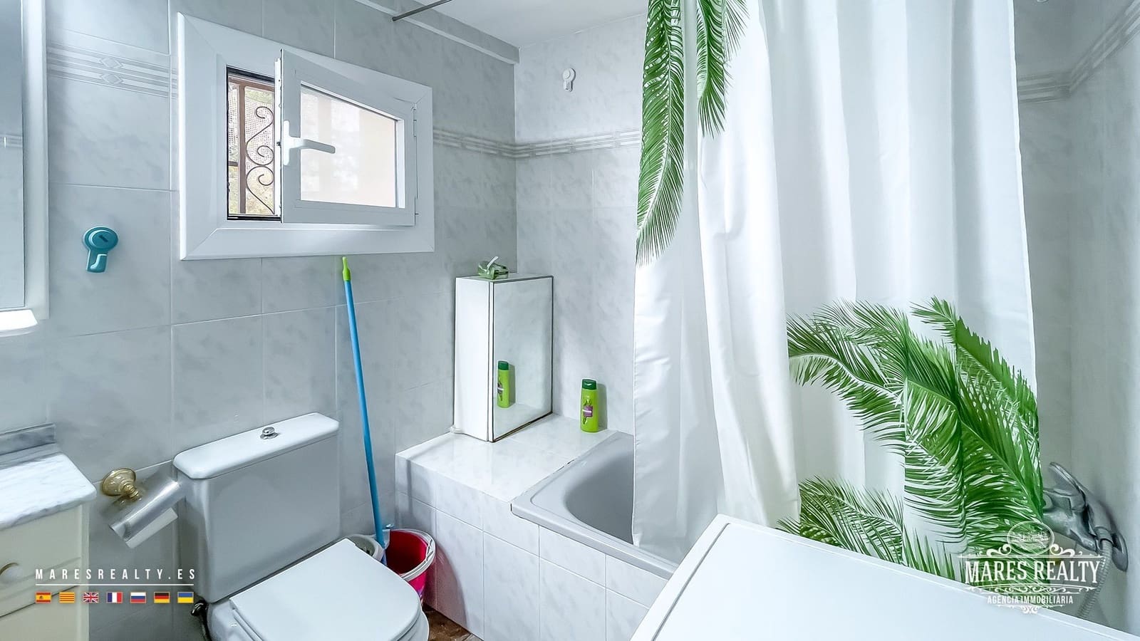 5 bedroom Villa for sale in Lloret de Mar with pool garage - € 415,000 (Ref: 9133989)