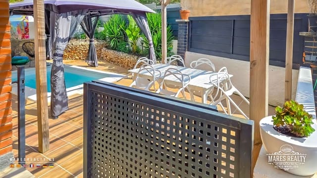 5 soverom Villa til salgs i Lloret de Mar med svømmebasseng garasje - € 415 000 (Ref: 9133989)