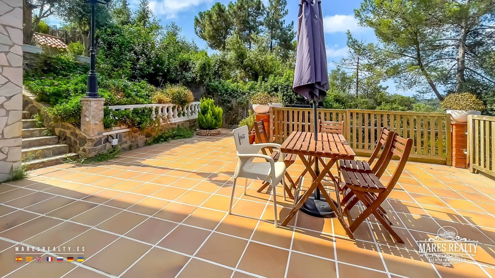5 bedroom Villa for sale in Lloret de Mar with pool garage - € 415,000 (Ref: 9133989)