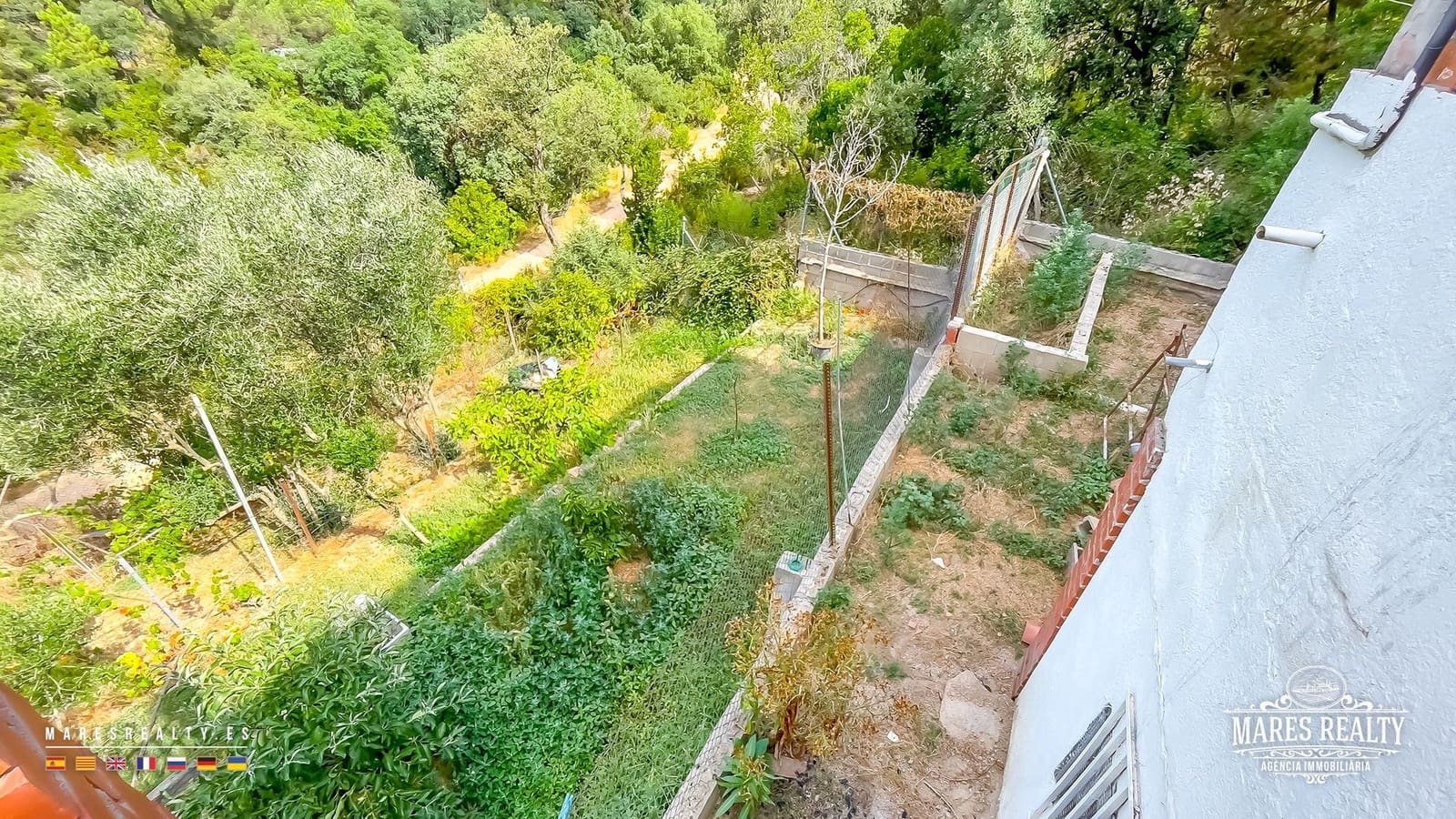 5 bedroom Villa for sale in Lloret de Mar with pool garage - € 415,000 (Ref: 9133989)
