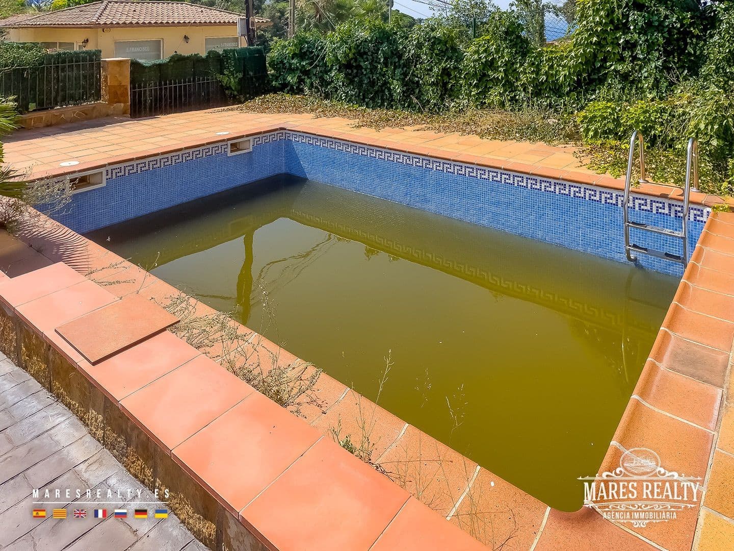 4 soveværelse Villa til salg i Lloret de Mar med swimmingpool garage - € 392.000 (Ref: 9146738)