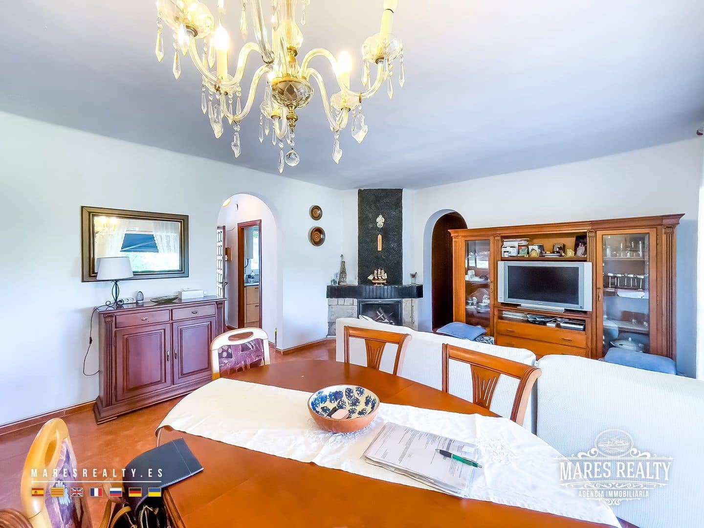 4 soveværelse Villa til salg i Lloret de Mar med swimmingpool garage - € 350.000 (Ref: 9153598)