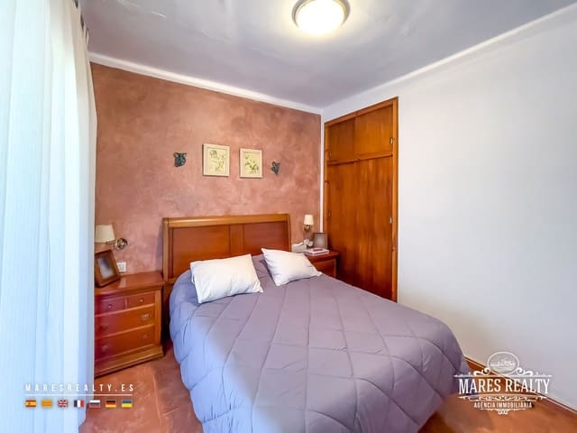 Chalet de 4 habitaciones en Lloret de Mar en venta con piscina garaje - 350.000 € (Ref: 9153598)