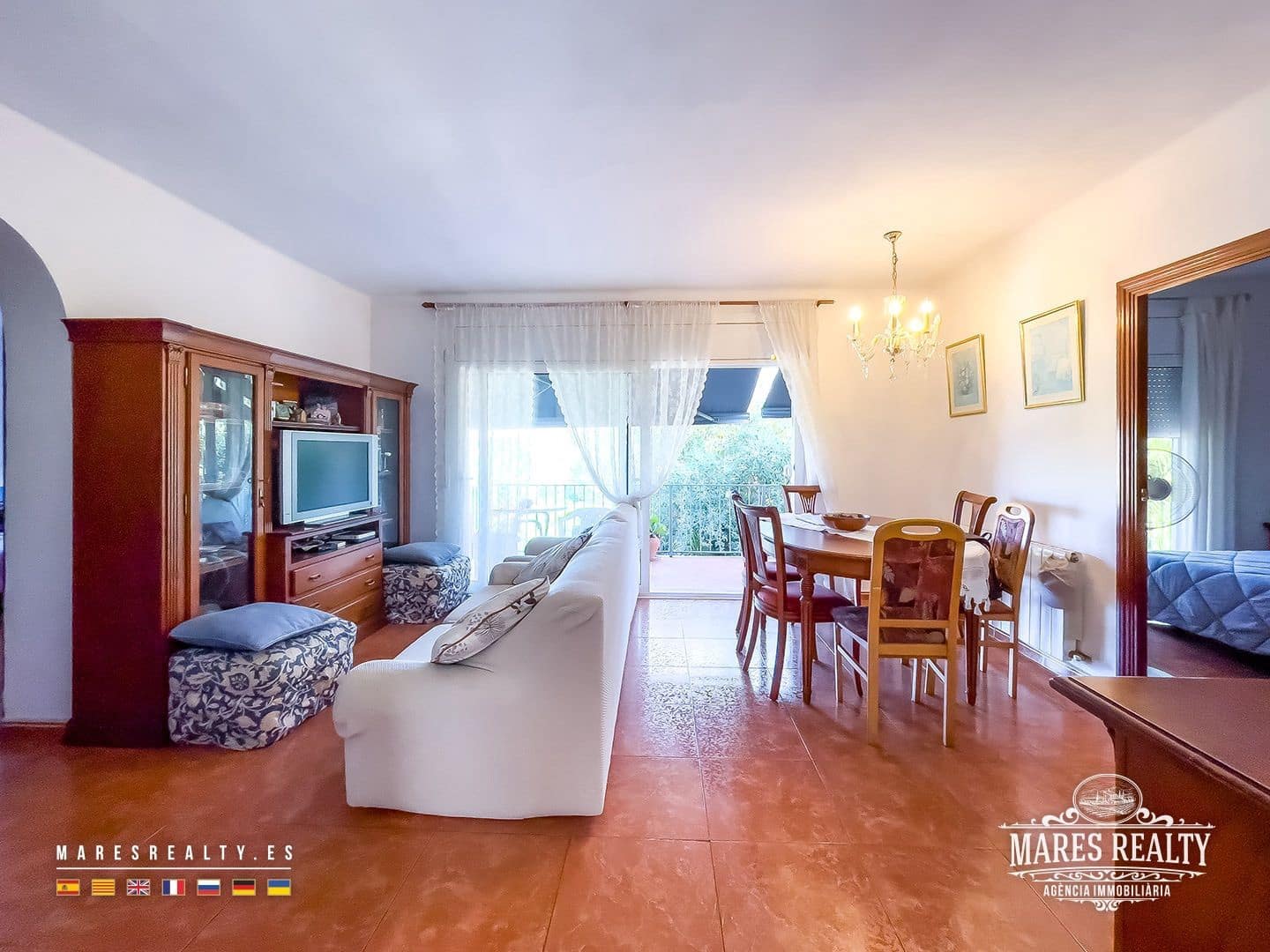 4 soveværelse Villa til salg i Lloret de Mar med swimmingpool garage - € 350.000 (Ref: 9153598)