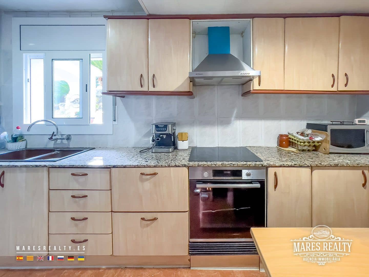 4 soveværelse Villa til salg i Lloret de Mar med swimmingpool garage - € 350.000 (Ref: 9153598)