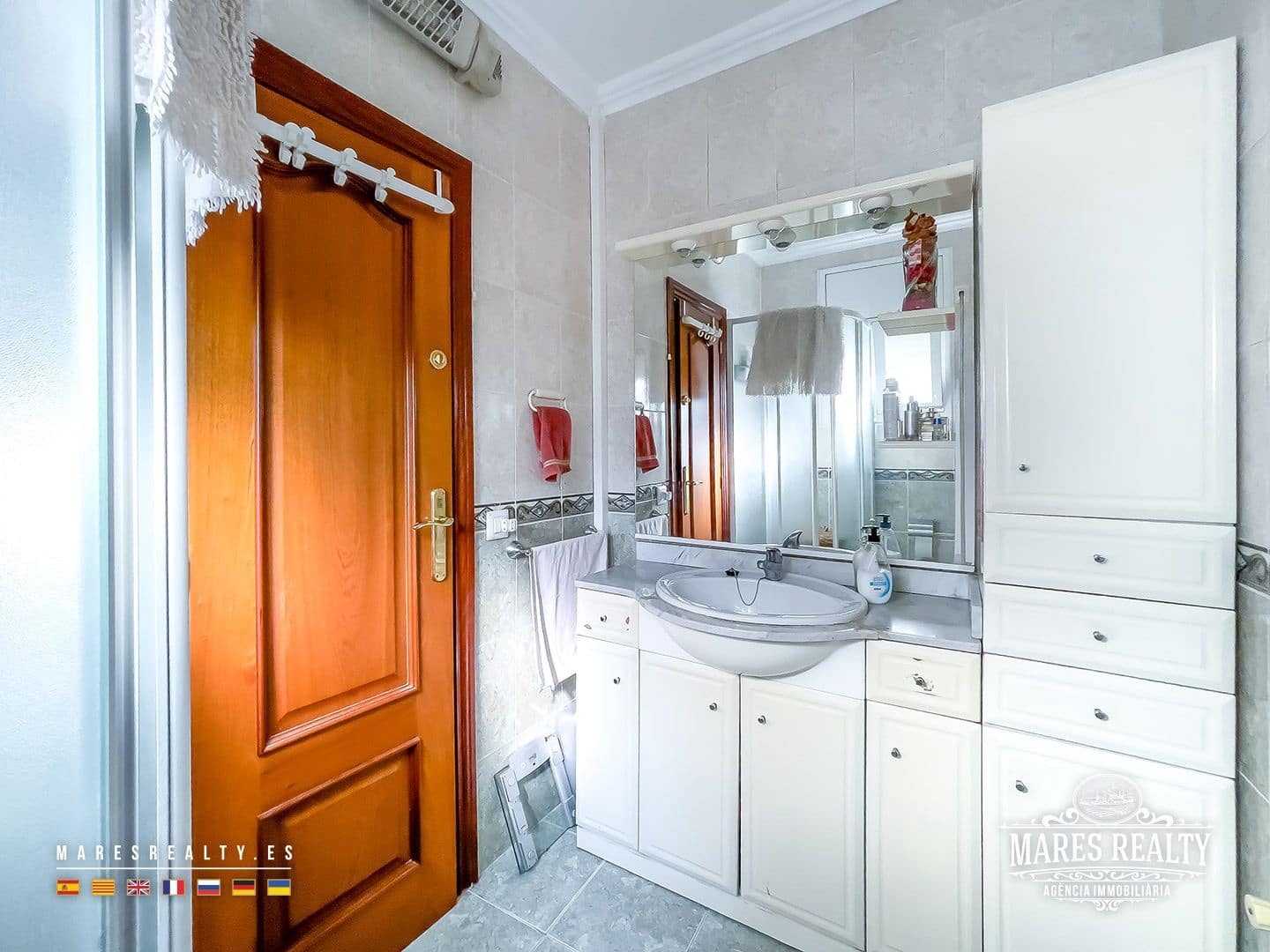 4 soveværelse Villa til salg i Lloret de Mar med swimmingpool garage - € 350.000 (Ref: 9153598)