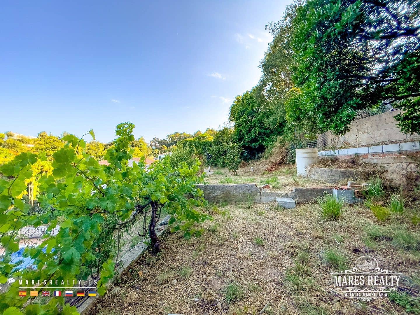 4 soveværelse Villa til salg i Lloret de Mar med swimmingpool garage - € 350.000 (Ref: 9153598)