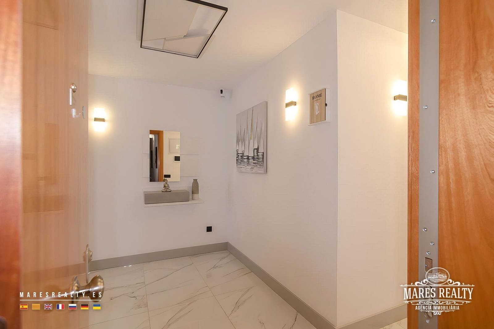 2 bedroom Flat for sale in Lloret de Mar - € 247,000 (Ref: 9160777)