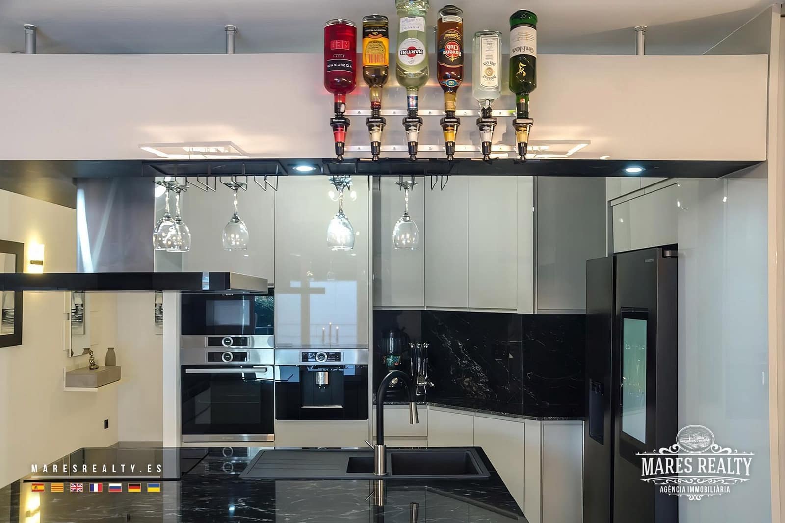 2 bedroom Flat for sale in Lloret de Mar - € 247,000 (Ref: 9160777)