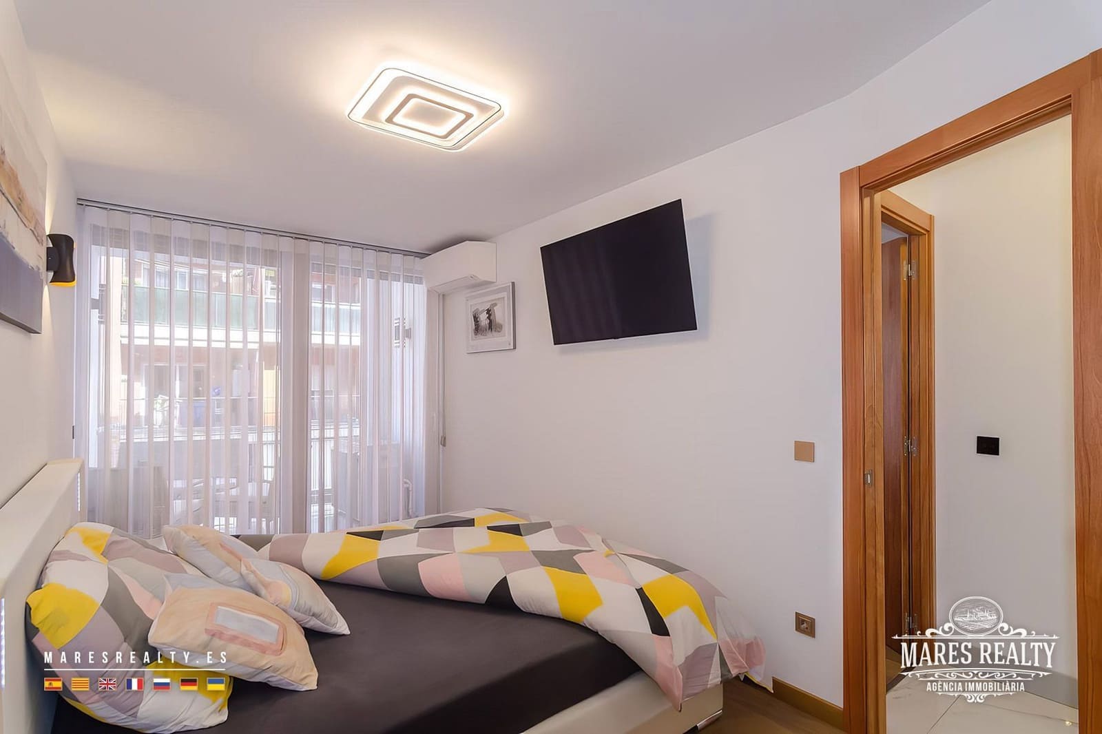 2 bedroom Flat for sale in Lloret de Mar - € 247,000 (Ref: 9160777)