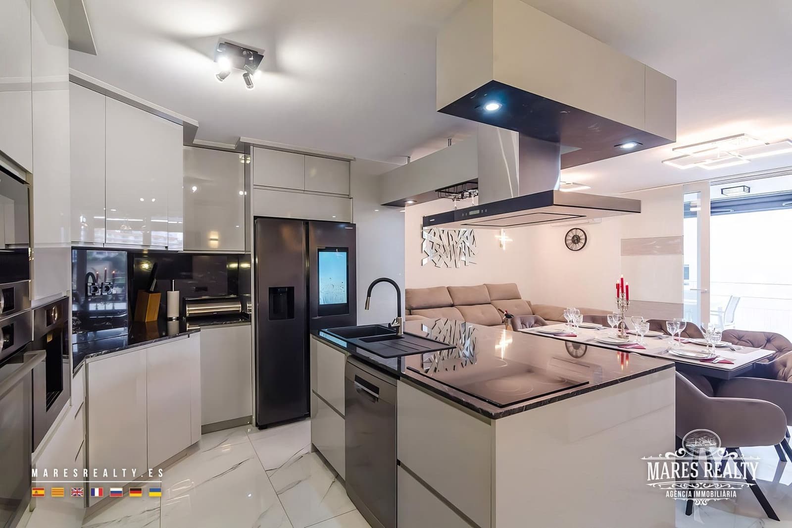 2 bedroom Flat for sale in Lloret de Mar - € 247,000 (Ref: 9160777)