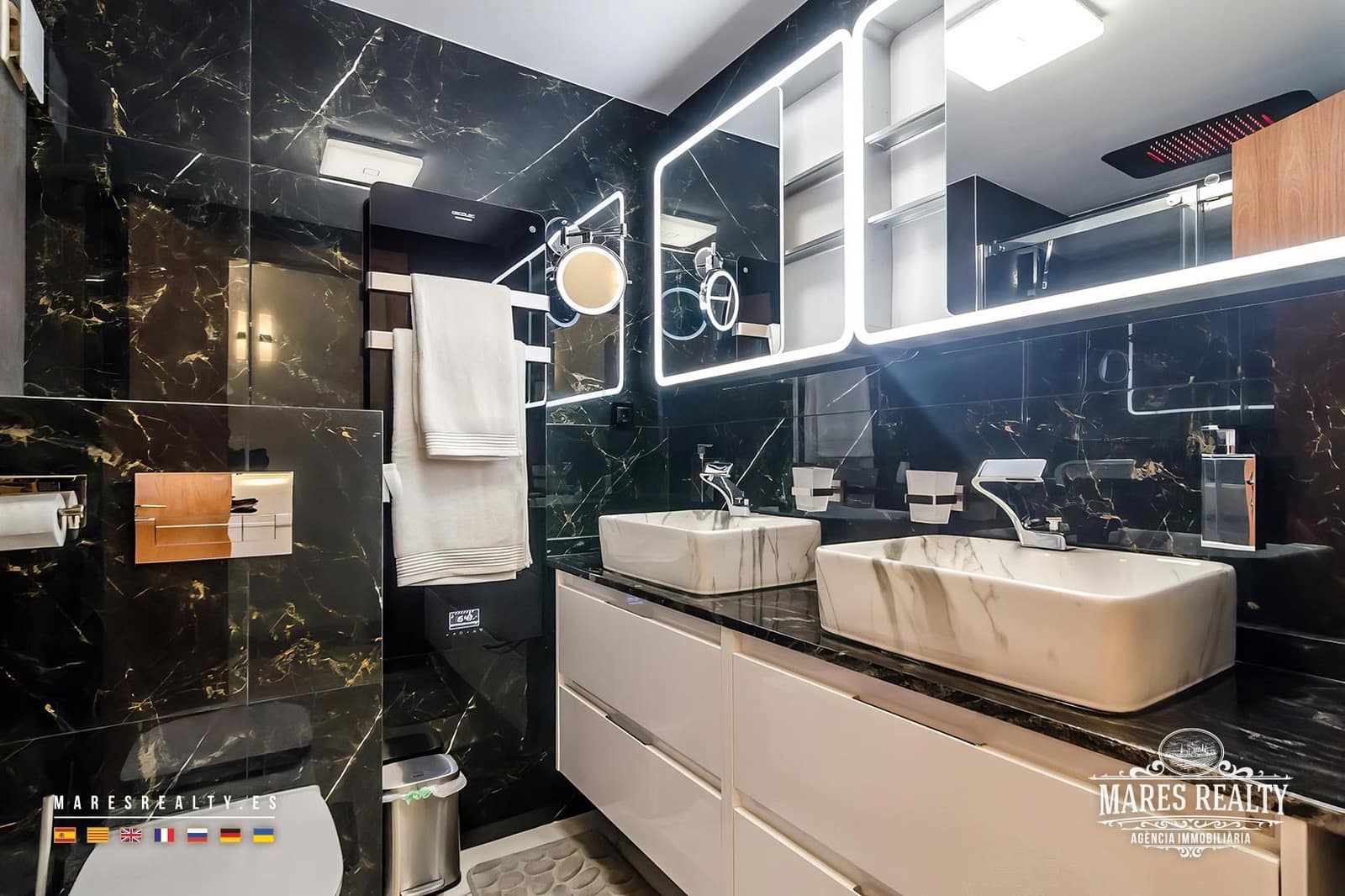 2 bedroom Flat for sale in Lloret de Mar - € 247,000 (Ref: 9160777)