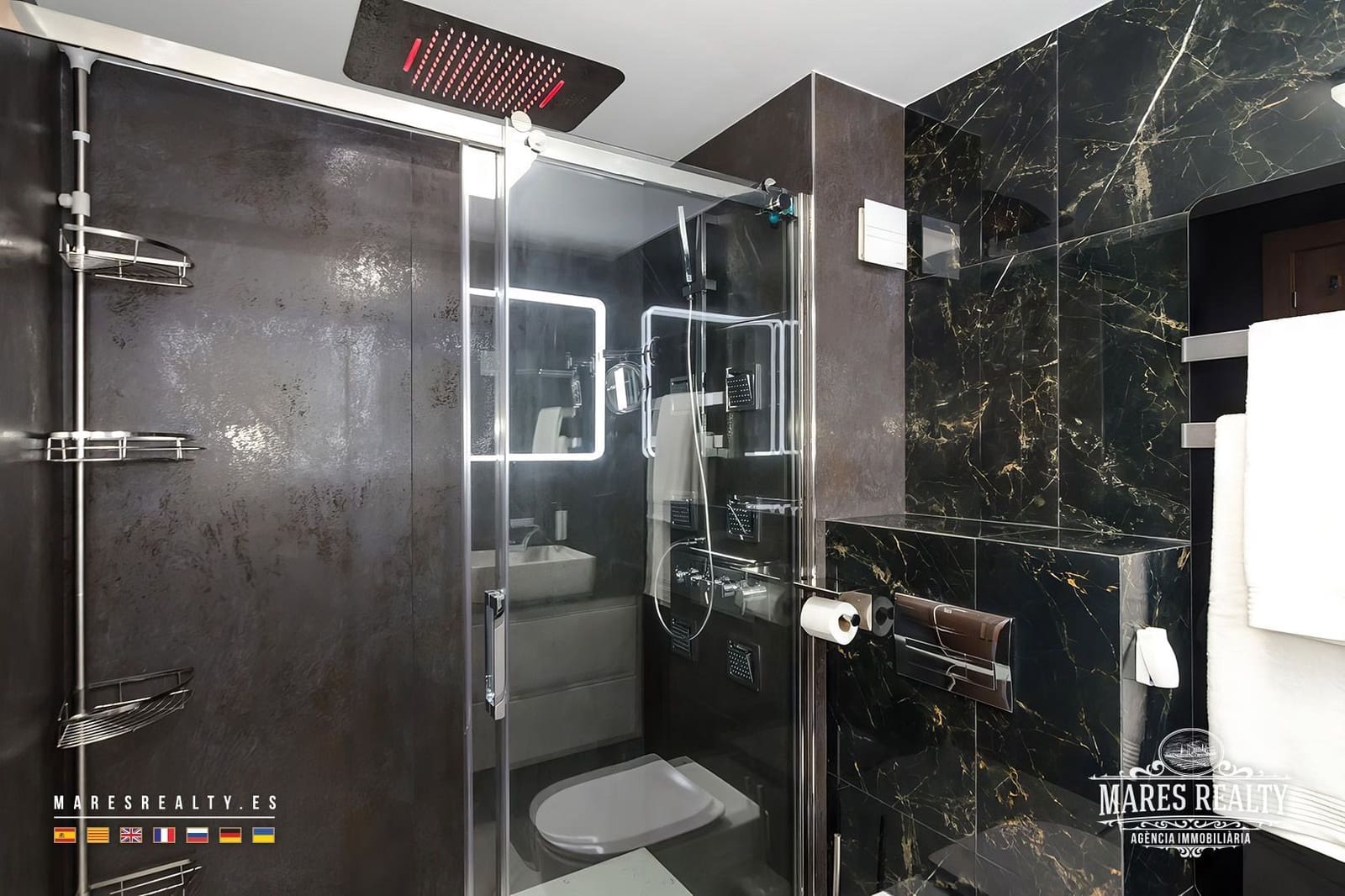 2 bedroom Flat for sale in Lloret de Mar - € 247,000 (Ref: 9160777)