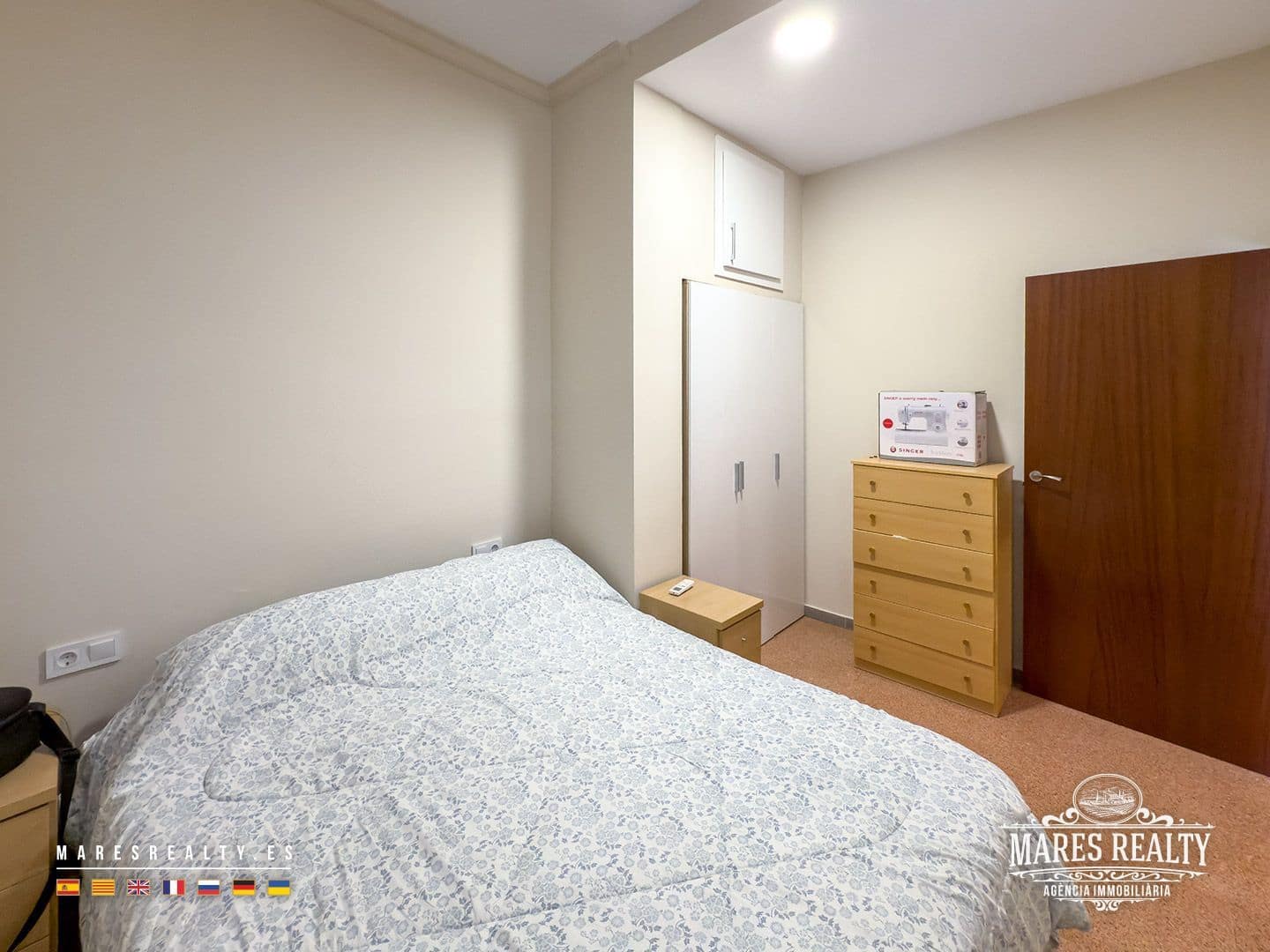 2 bedroom Flat for sale in Lloret de Mar with garage - € 250,000 (Ref: 9183267)