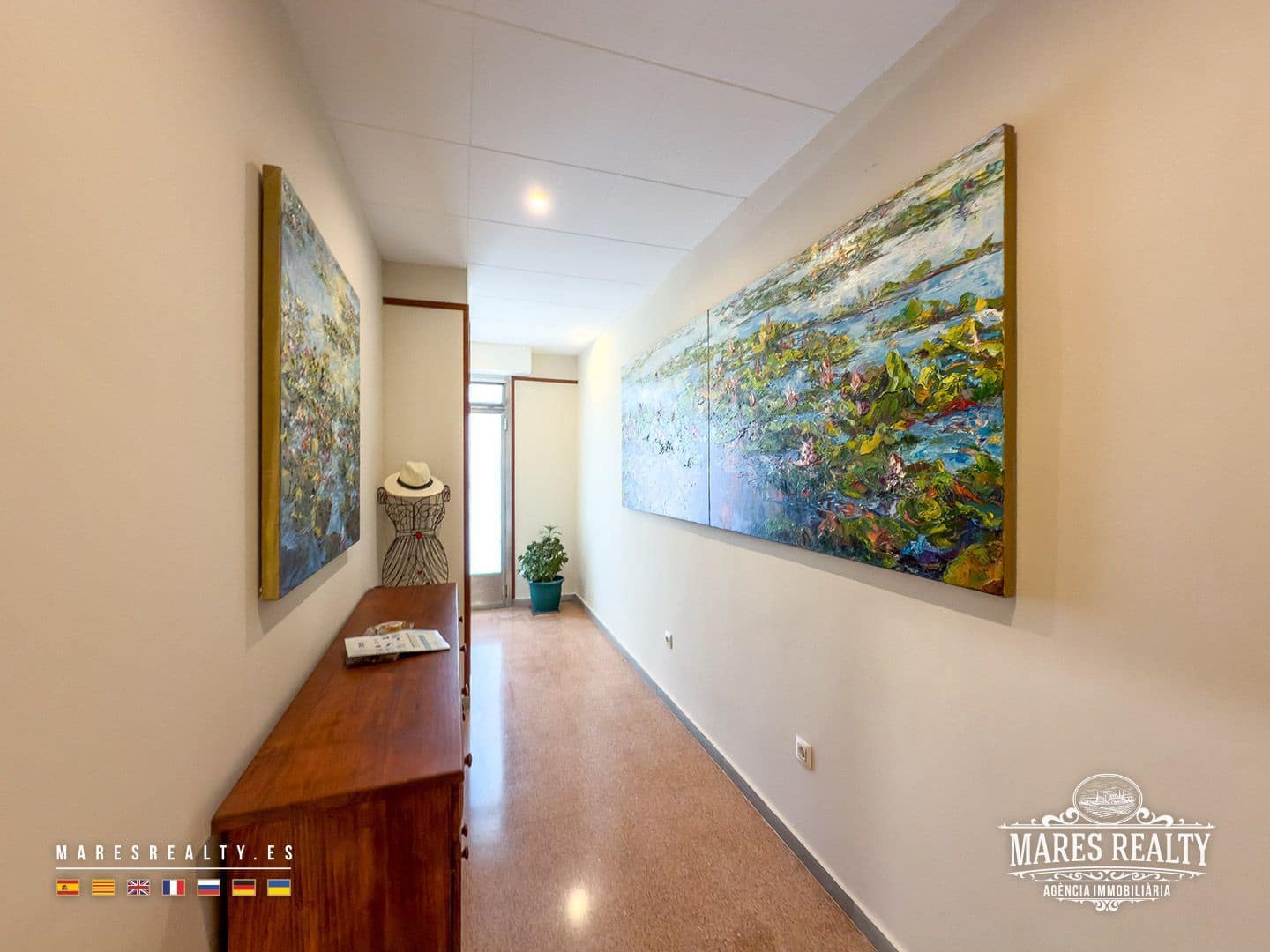 2 bedroom Flat for sale in Lloret de Mar with garage - € 250,000 (Ref: 9183267)