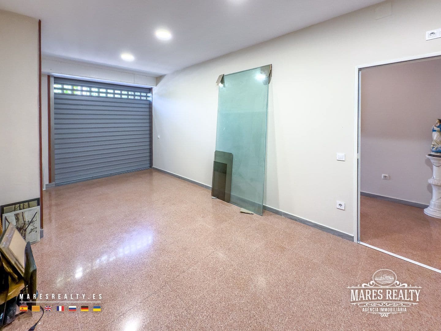 2 bedroom Flat for sale in Lloret de Mar with garage - € 250,000 (Ref: 9183267)