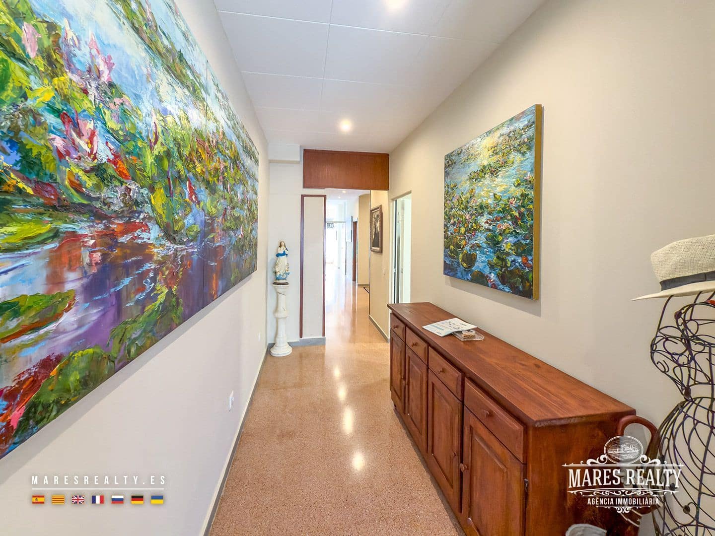 2 bedroom Flat for sale in Lloret de Mar with garage - € 250,000 (Ref: 9183267)