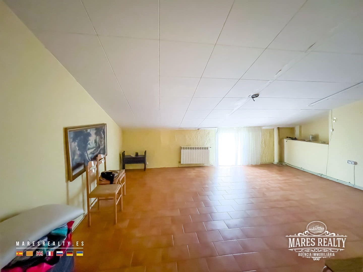 10 slaapkamer Villa te koop in Sils met zwembad garage - € 245.000 (Ref: 9186643)