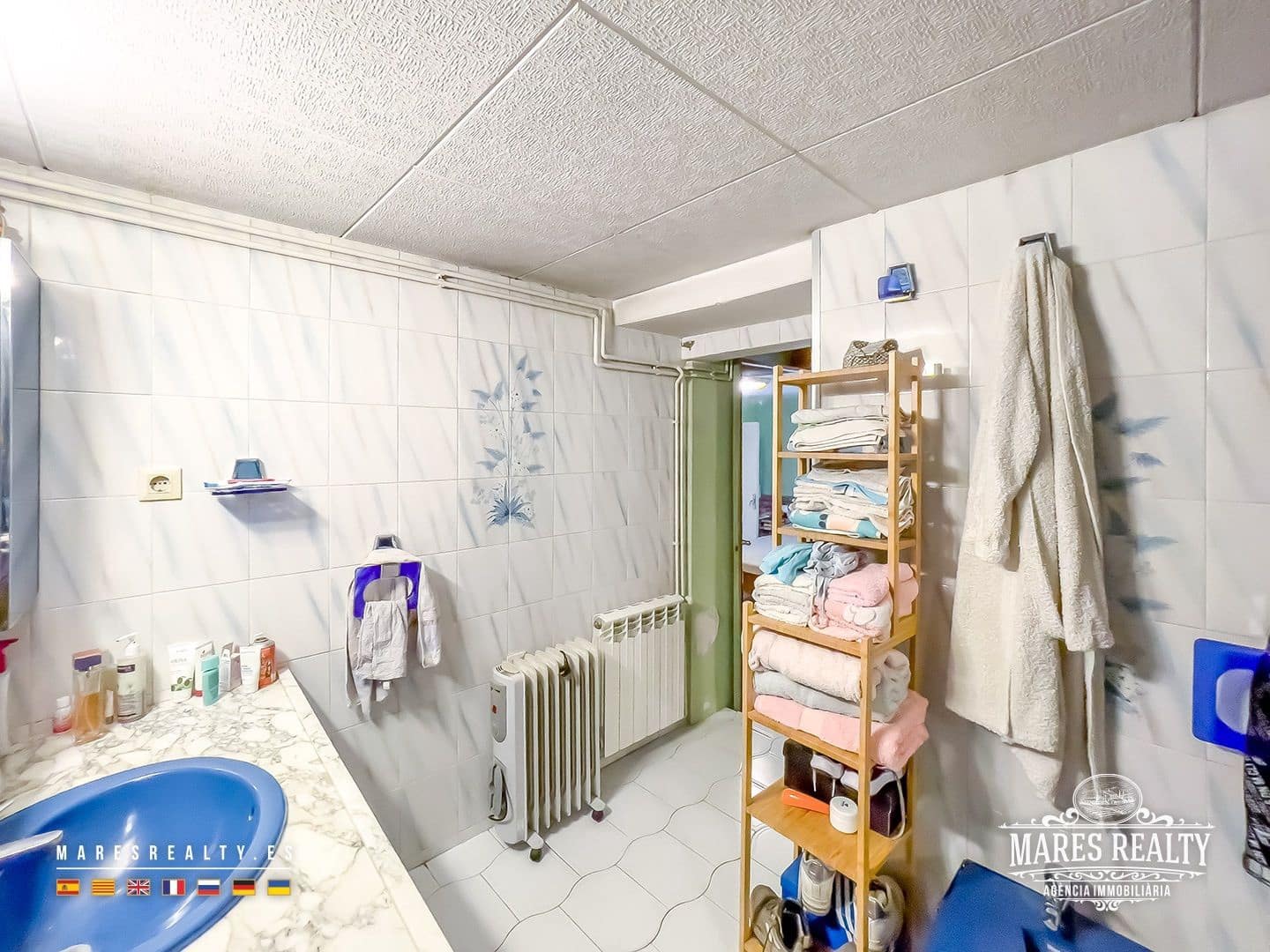 10 slaapkamer Villa te koop in Sils met zwembad garage - € 245.000 (Ref: 9186643)