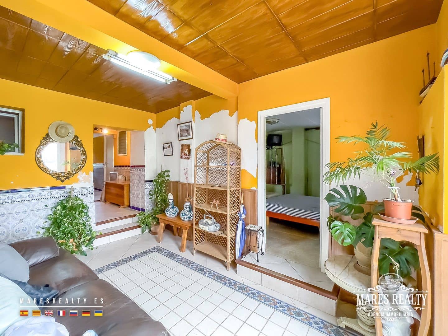 10 slaapkamer Villa te koop in Sils met zwembad garage - € 245.000 (Ref: 9186643)