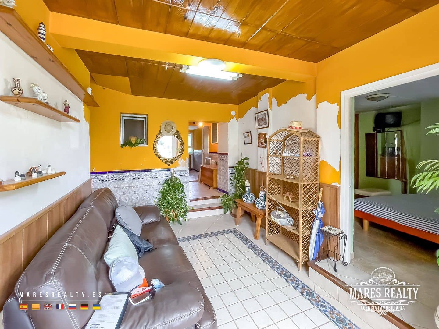 10 slaapkamer Villa te koop in Sils met zwembad garage - € 245.000 (Ref: 9186643)