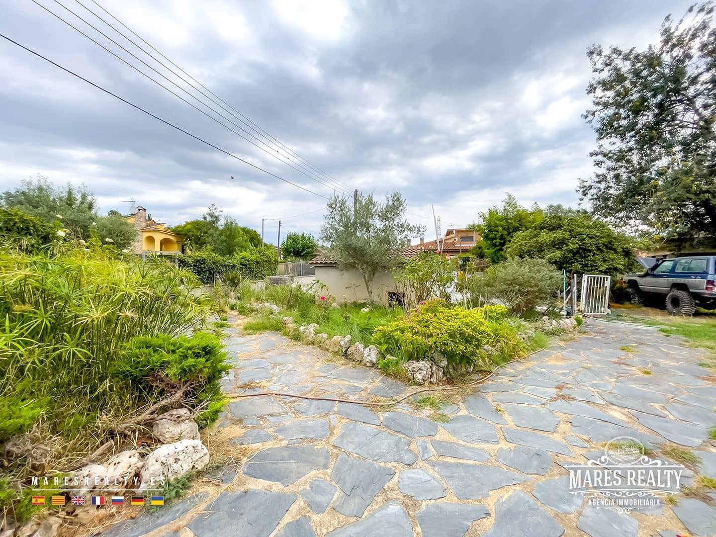 10 slaapkamer Villa te koop in Sils met zwembad garage - € 245.000 (Ref: 9186643)