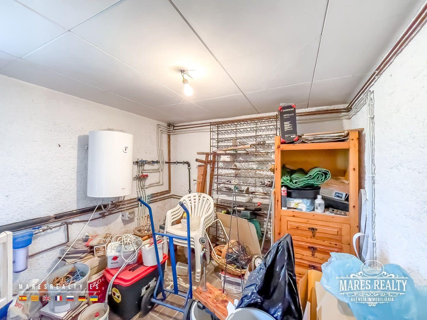 10 slaapkamer Villa te koop in Sils met zwembad garage - € 245.000 (Ref: 9186643)