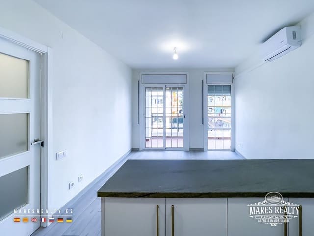 1 quarto Apartamento para venda em Fenals, Lloret de Mar com piscina - 179 000 € (Ref: 9217007)