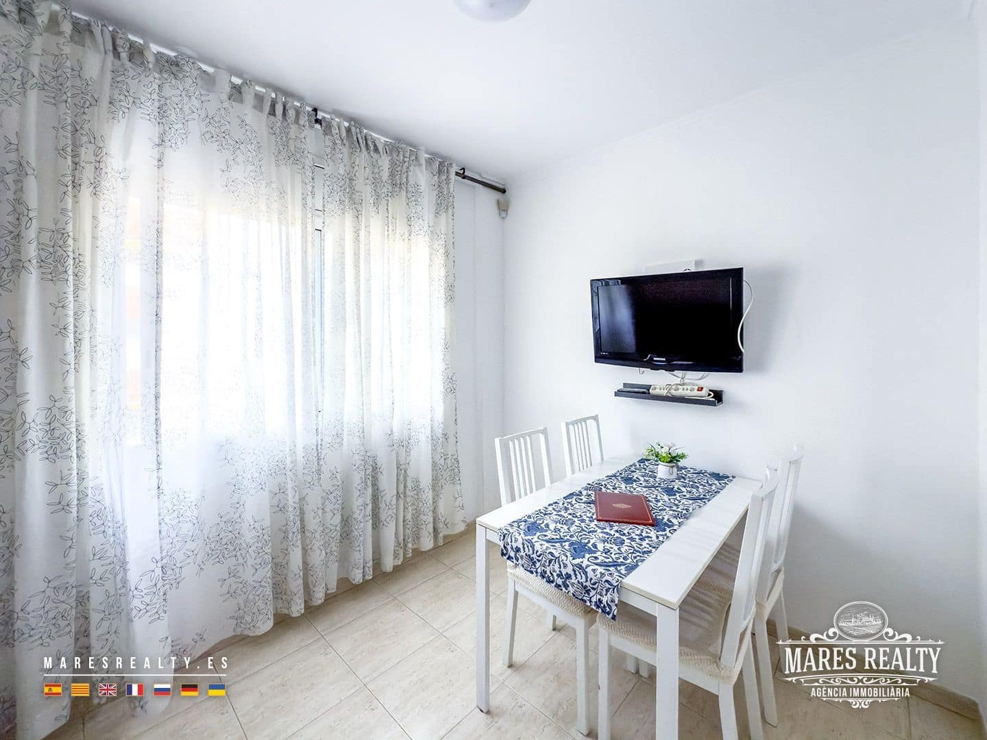 2 bedroom Flat for sale in Lloret de Mar - € 210,000 (Ref: 9242679)