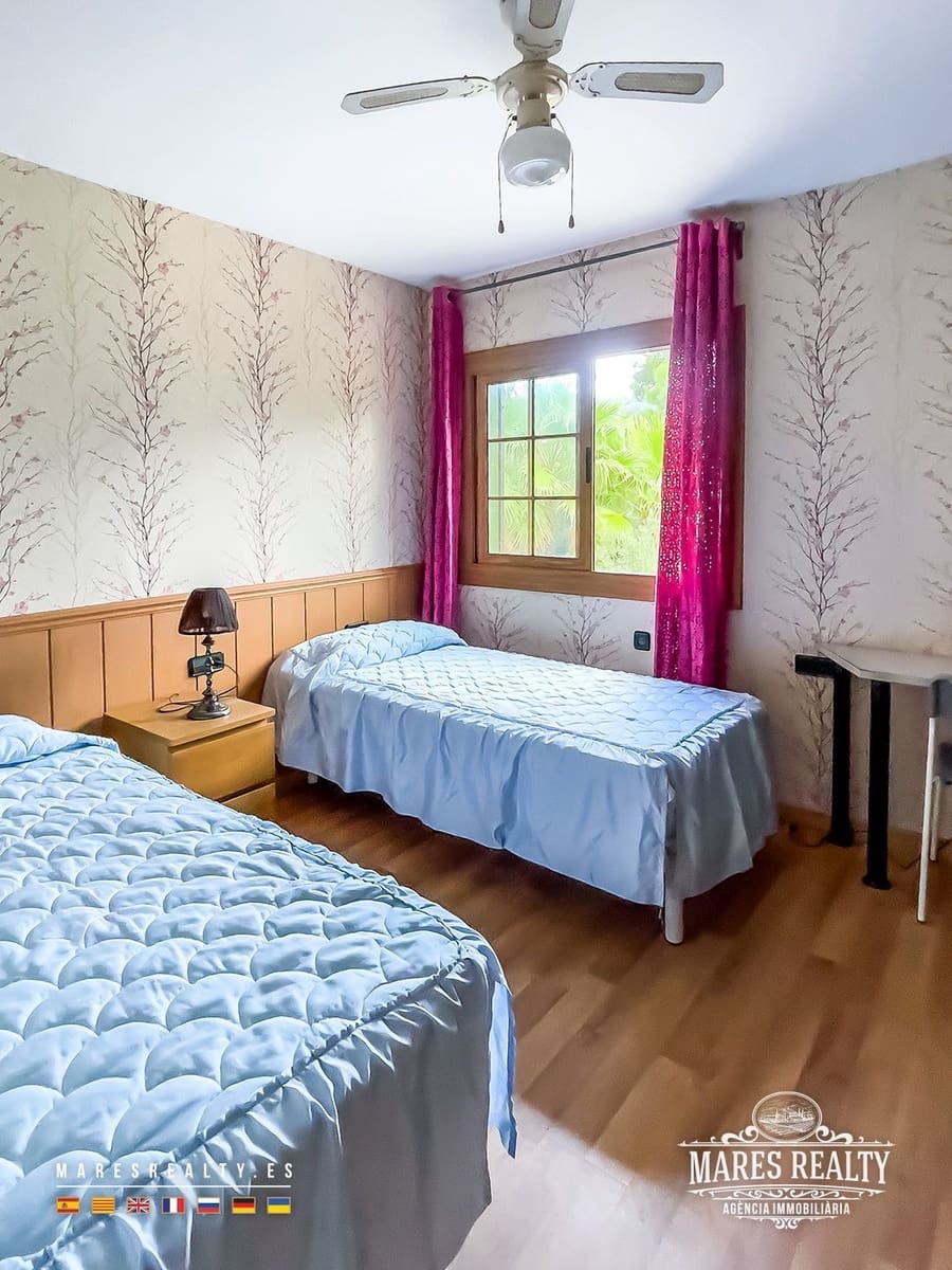 7 sypialnia Willa na sprzedaż w Lloret de Mar z basenem garażem - 695 000 € (Ref: 9256731)