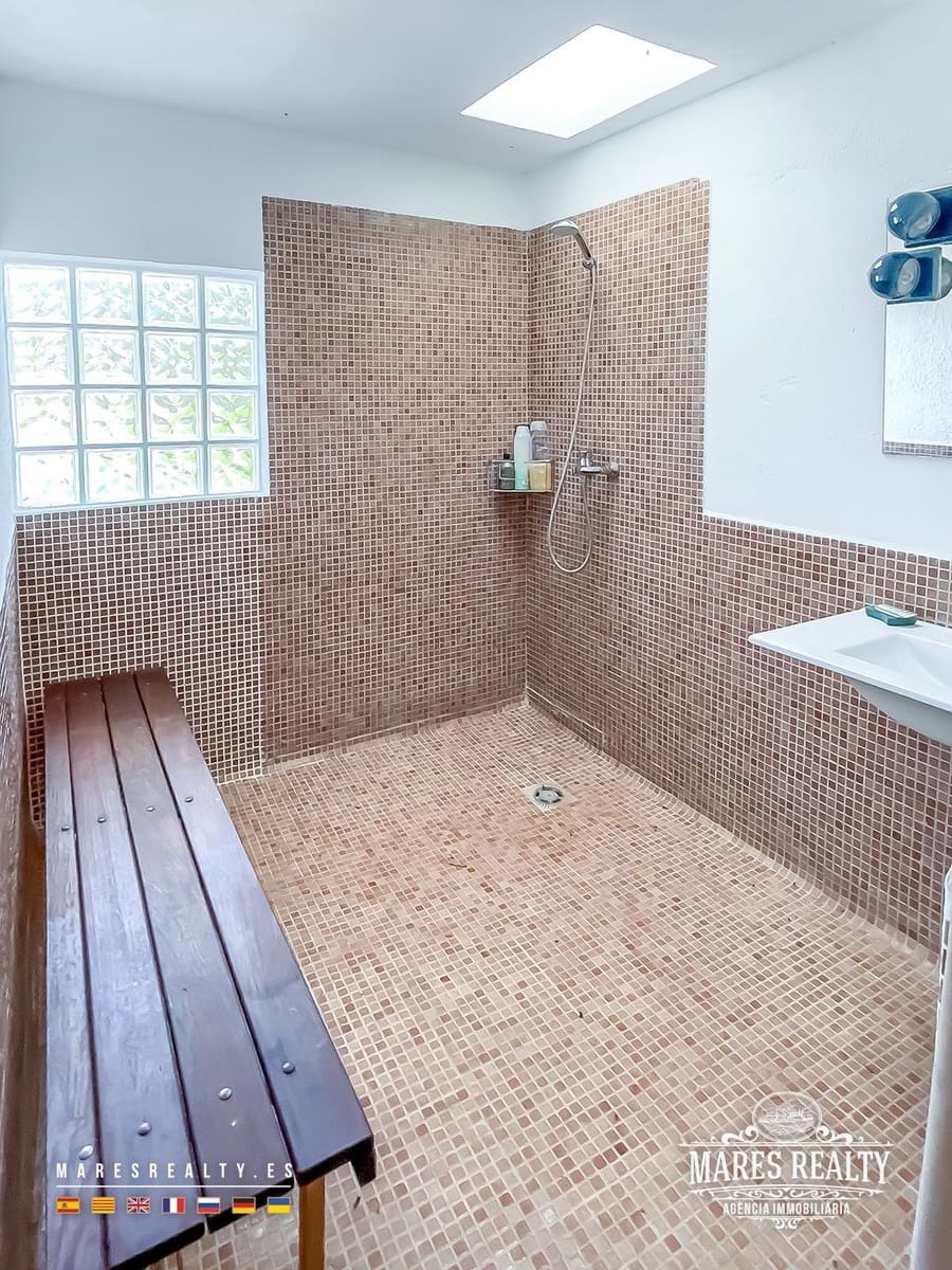 7 sypialnia Willa na sprzedaż w Lloret de Mar z basenem garażem - 695 000 € (Ref: 9256731)