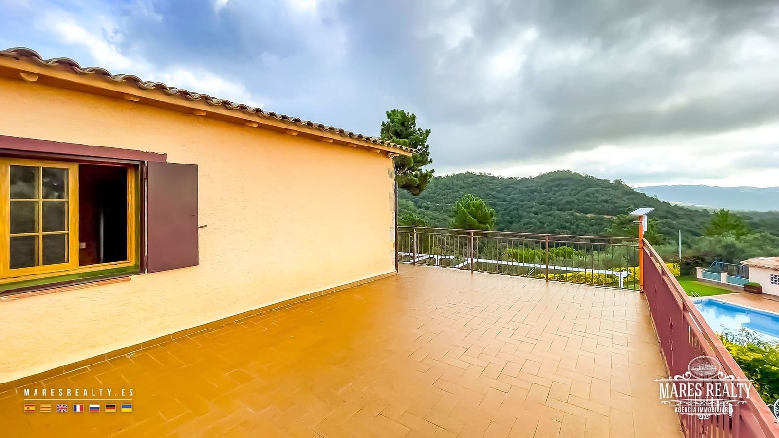 7 sypialnia Willa na sprzedaż w Lloret de Mar z basenem garażem - 695 000 € (Ref: 9256731)