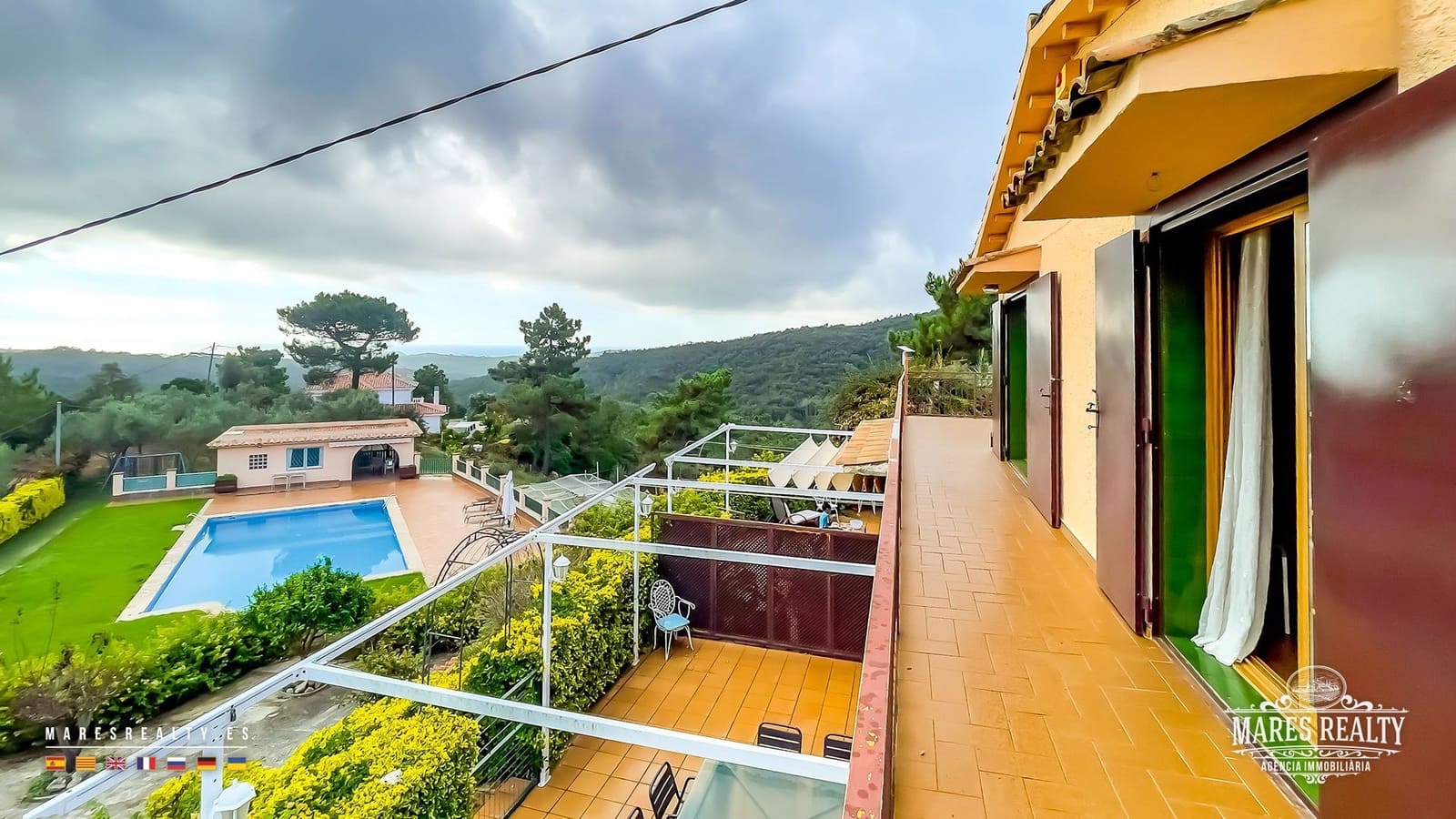 7 sypialnia Willa na sprzedaż w Lloret de Mar z basenem garażem - 695 000 € (Ref: 9256731)