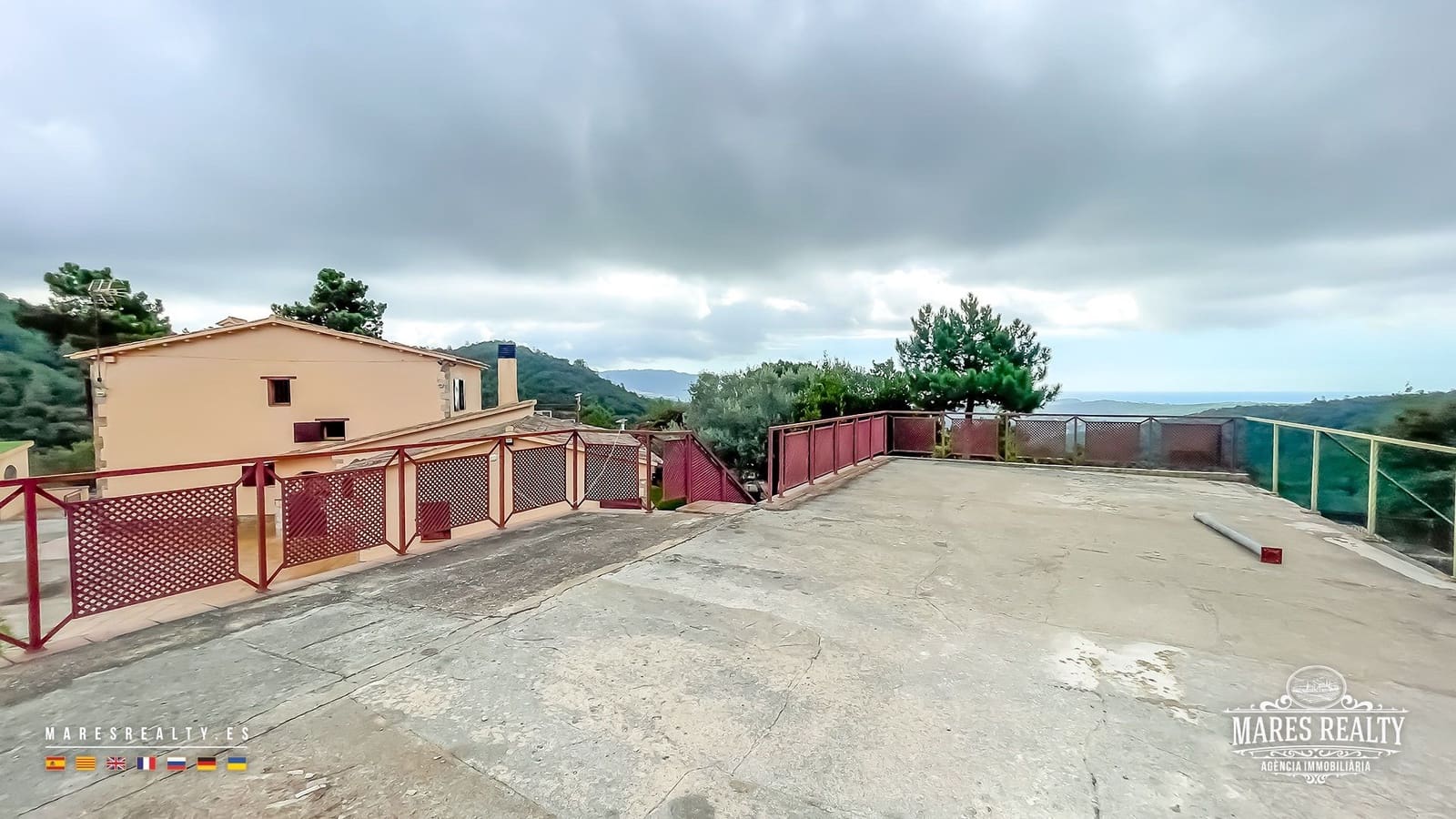 7 sypialnia Willa na sprzedaż w Lloret de Mar z basenem garażem - 695 000 € (Ref: 9256731)